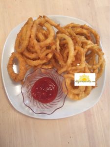 onion rings served