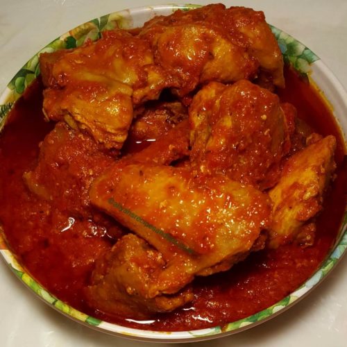 Nigerian chicken stew, Nigerian chicken stew with roasted pepper, tomatoes, recipe, rice, cowleg, spinach, white rice, spicy, tomato paste, food, tomato sauce, baked, pepper, Nigerian chicken stew, how to make African chicken stew, Chicken, stew, African, hen stew, Hard chicken stew, how to make Nigerian chicken stew