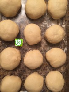 Easy and Fast Dinner Rolls