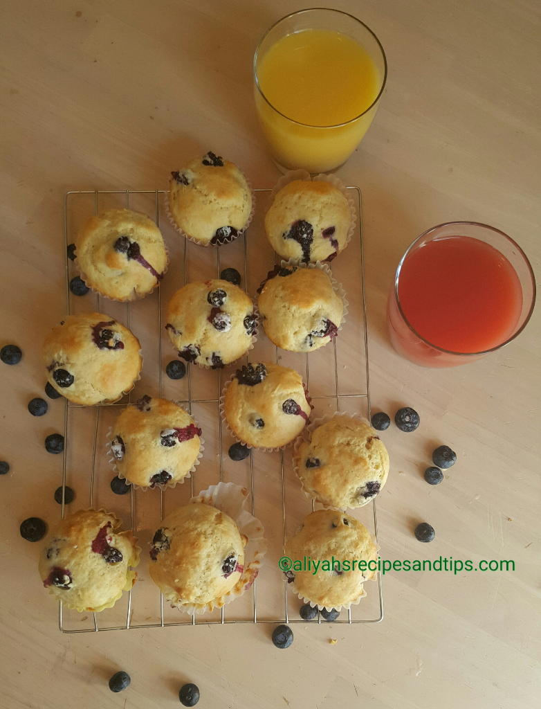 Blueberry muffin prepared with flour, sugar, milk, eggs. It is very good for breakfast, simple and very delicious and doesn't take time to prepare.