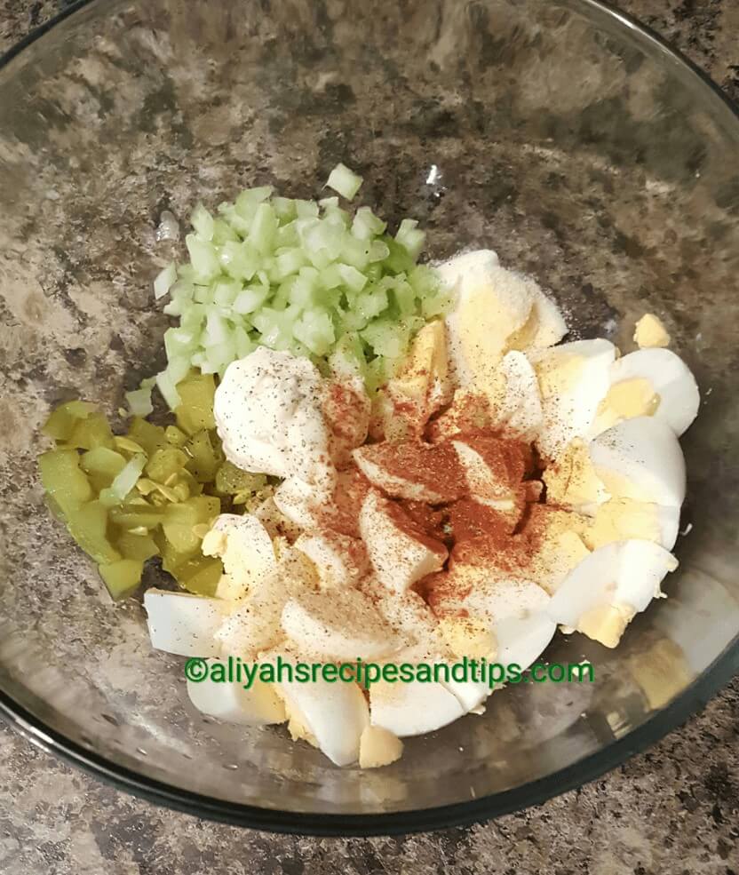 Egg salad, how to make egg salad, egg salad sandwich, breakfast egg salad