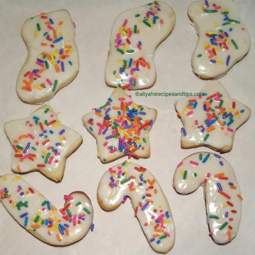 sugar cookies, easy sugar cookies, Sugar cookies with icing, best sugar cookies, soft and chewy froested sugar cookies,snowman cookies, soft christmas cut out sugar cookies, sugar cookies recipe, Christmas cookies,flower, easter, holiday, new year, American cookies, birthday, grocery store, store bought, lofthouse, cookies, Christmas, pink, Icing, Wedding, Dessert, Decorated, plain cookies, royal icing,