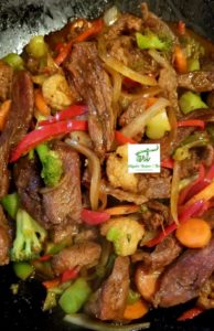 beef stir fry, teriyaki, raw, noodle, broccoli, healthy, spicy, ginger, oyster, soy sauce, steak, beef, rice, oyster sauce, vegetables, carrot, beef stir fry, beef stir fry recipe, easy beef stir fry, easy beef stir fry recipe, quick beef stir fry